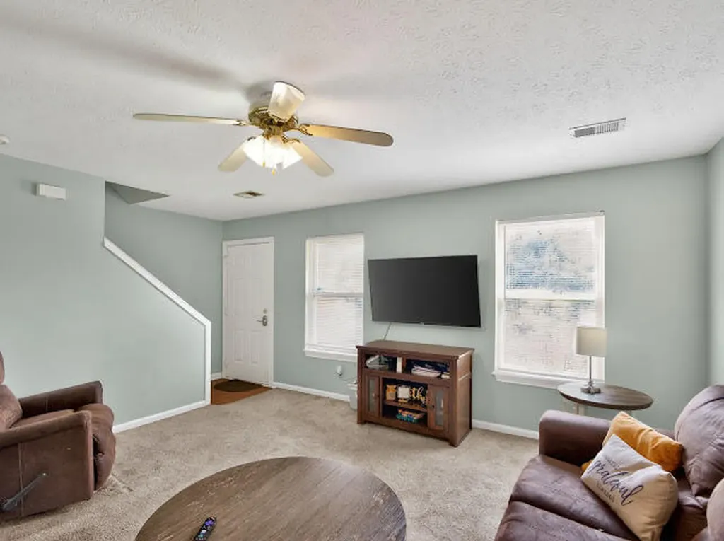 502 Tecumseh Trail Versailles KY 40383