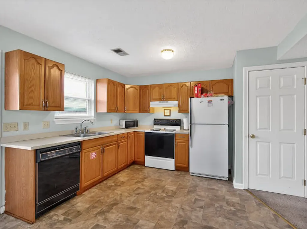 502 Tecumseh Trail Versailles KY 40383