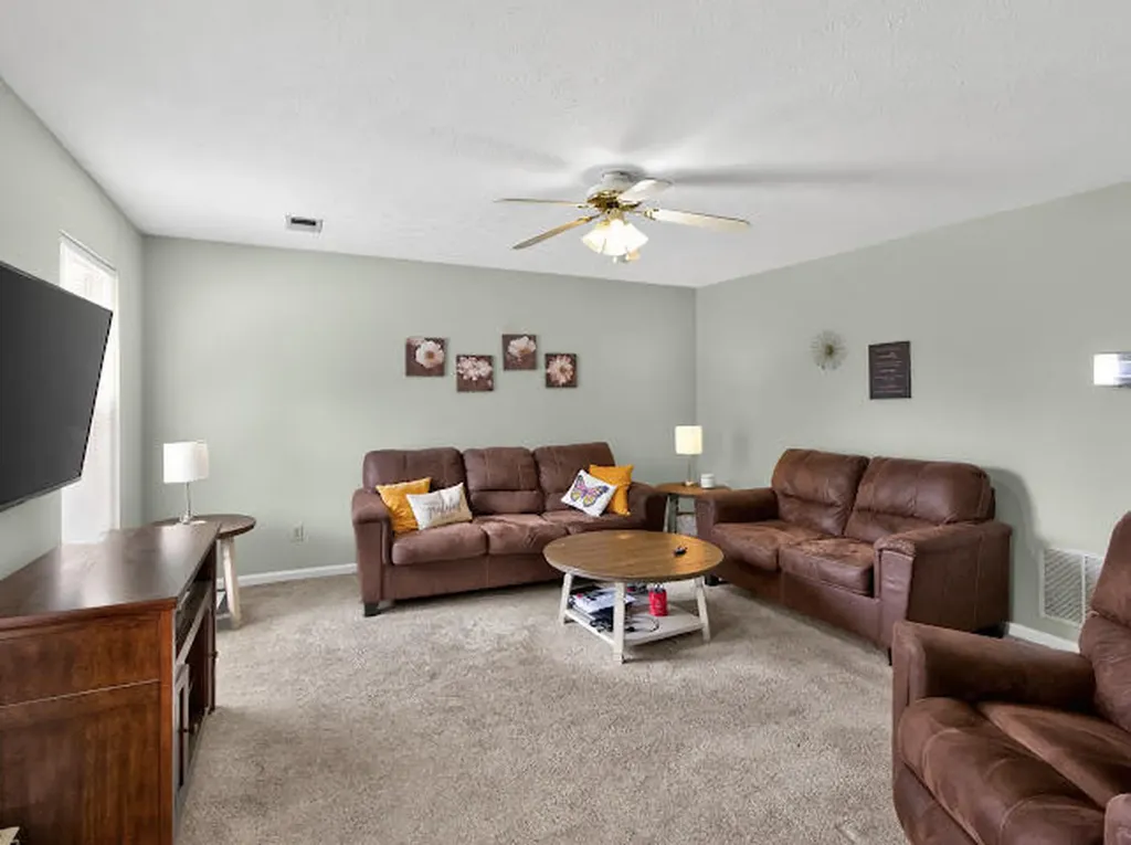 502 Tecumseh Trail Versailles KY 40383