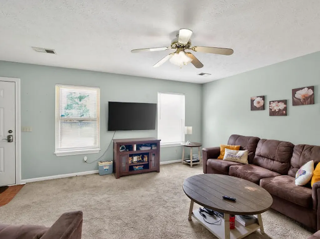 502 Tecumseh Trail Versailles KY 40383