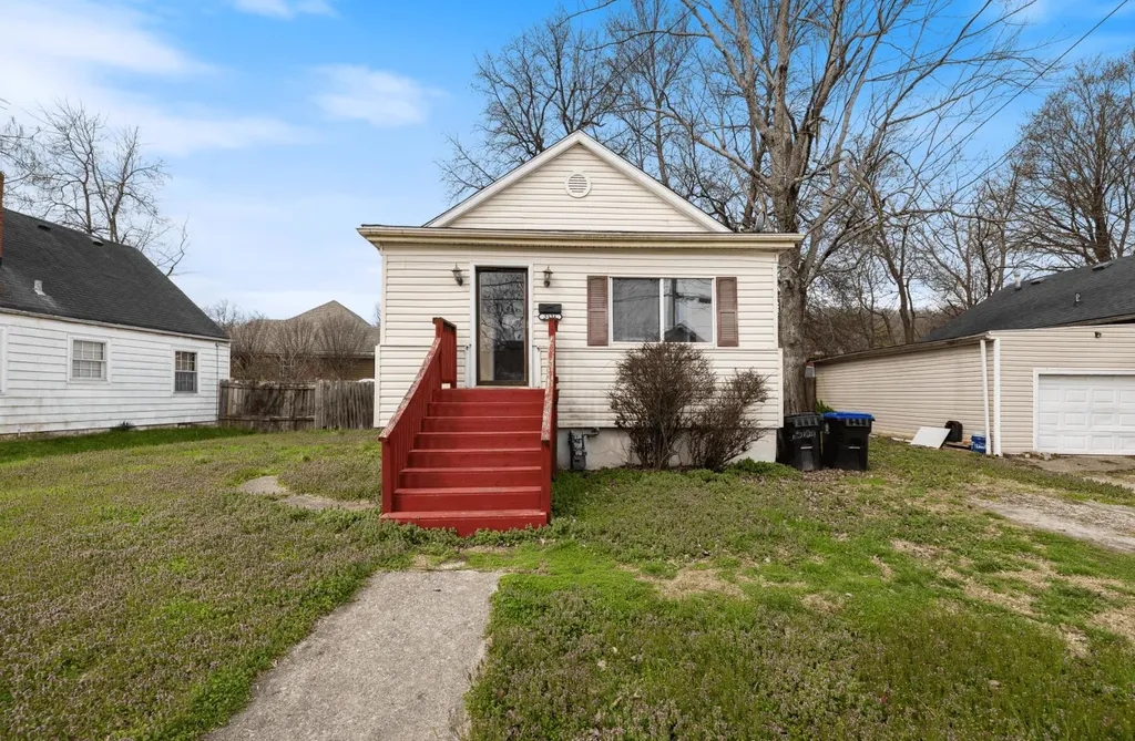 5124 Emery Avenue Louisville KY 40214
