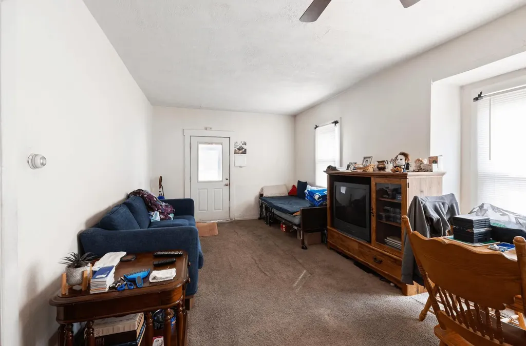 5124 Emery Avenue Louisville KY 40214