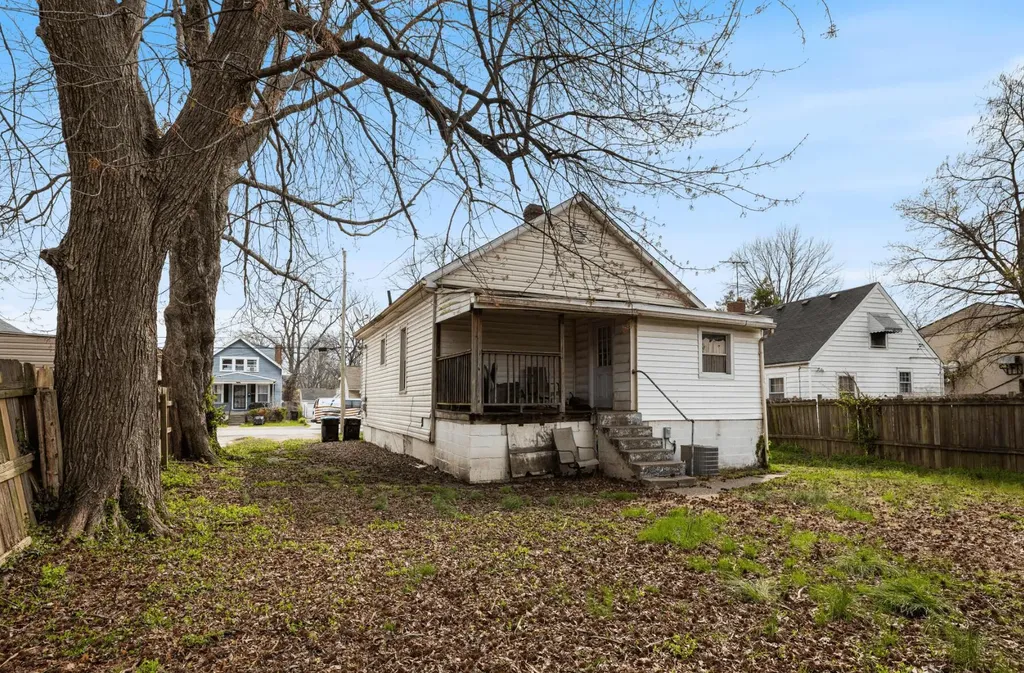 5124 Emery Avenue Louisville KY 40214