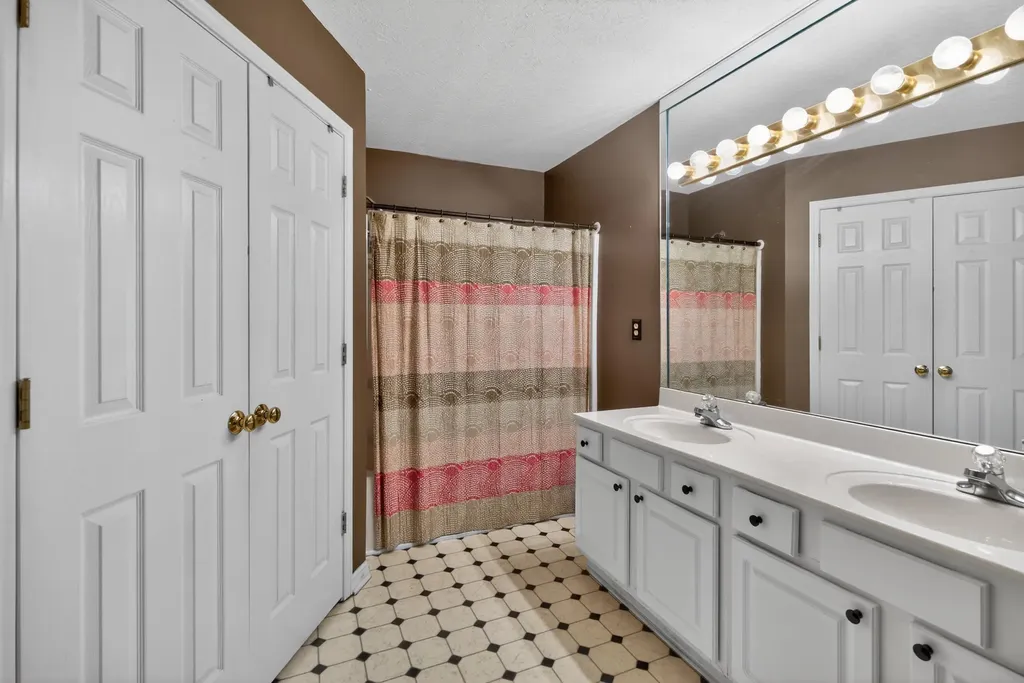 636 Millpond Road Lexington KY 40514