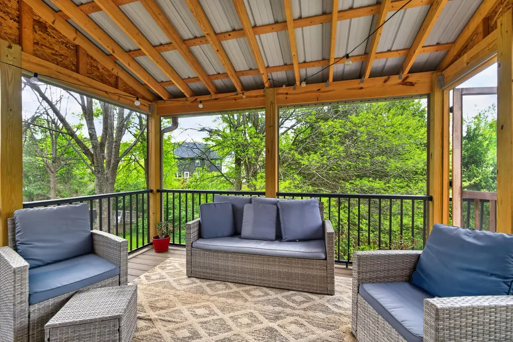 636 Millpond Road Lexington KY 40514