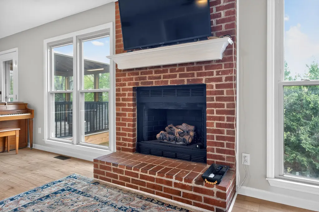 636 Millpond Road Lexington KY 40514