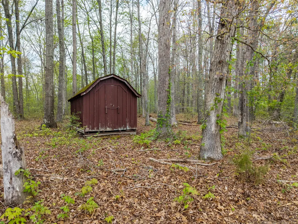 1805 Ky-801 North Morehead KY 40351