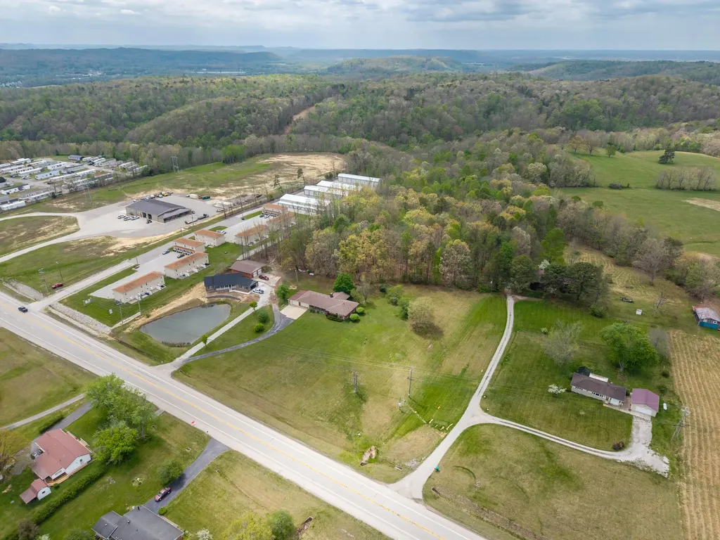 1805 Ky-801 North Morehead KY 40351