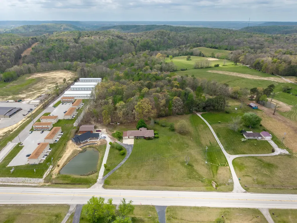 1805 Ky-801 North Morehead KY 40351