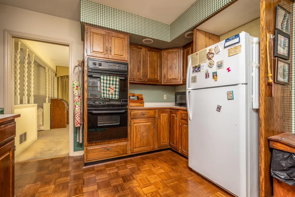 1805 Ky-801 North Morehead KY 40351