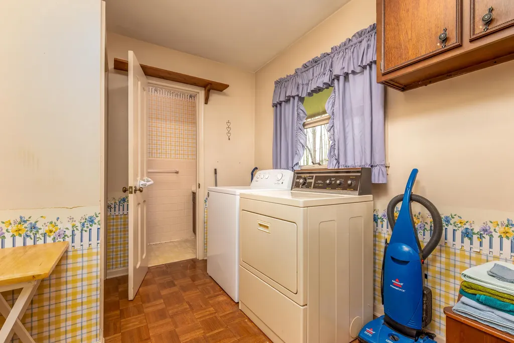 1805 Ky-801 North Morehead KY 40351