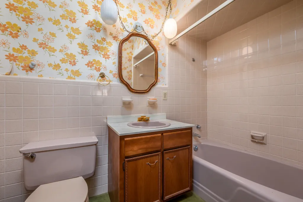 1805 Ky-801 North Morehead KY 40351