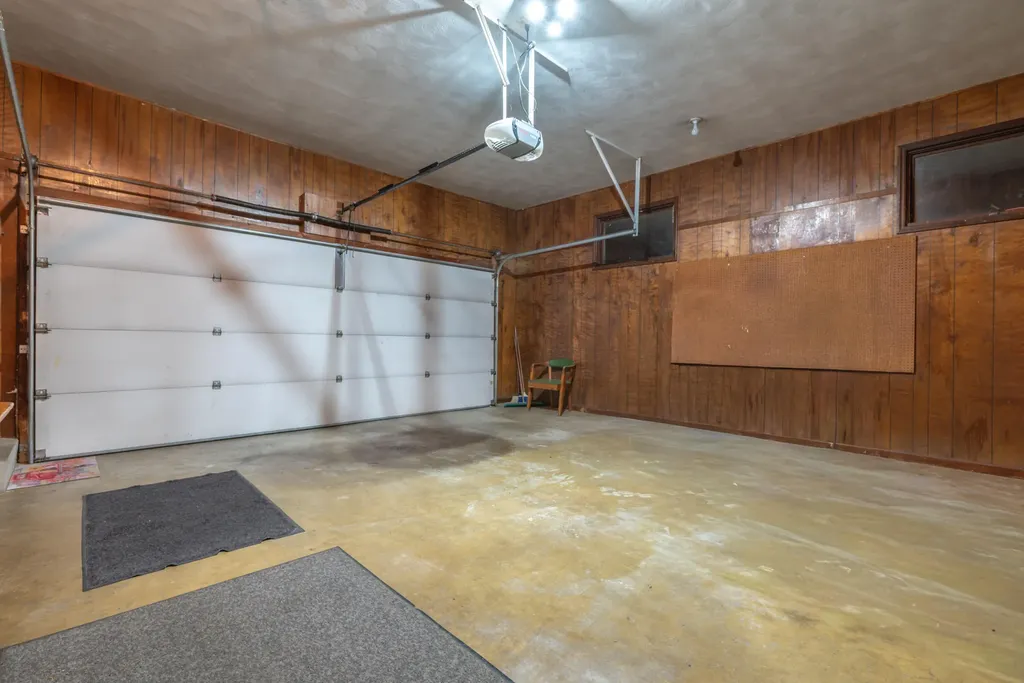 1805 Ky-801 North Morehead KY 40351
