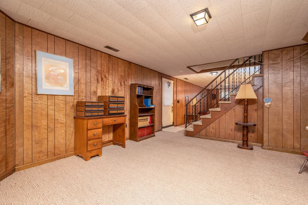 1805 Ky-801 North Morehead KY 40351