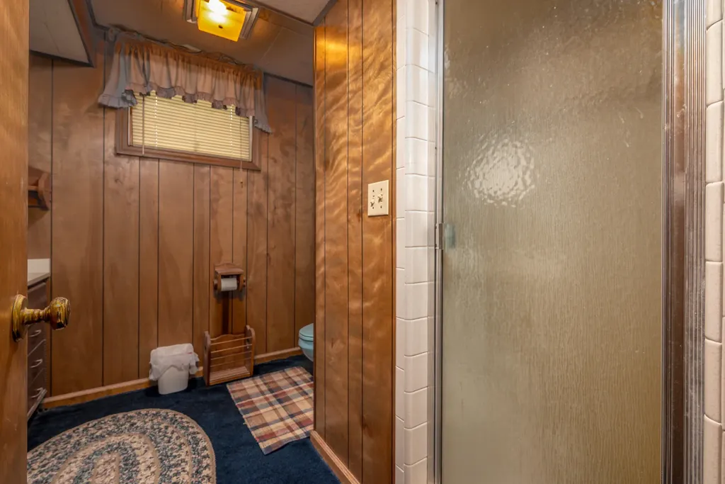 1805 Ky-801 North Morehead KY 40351