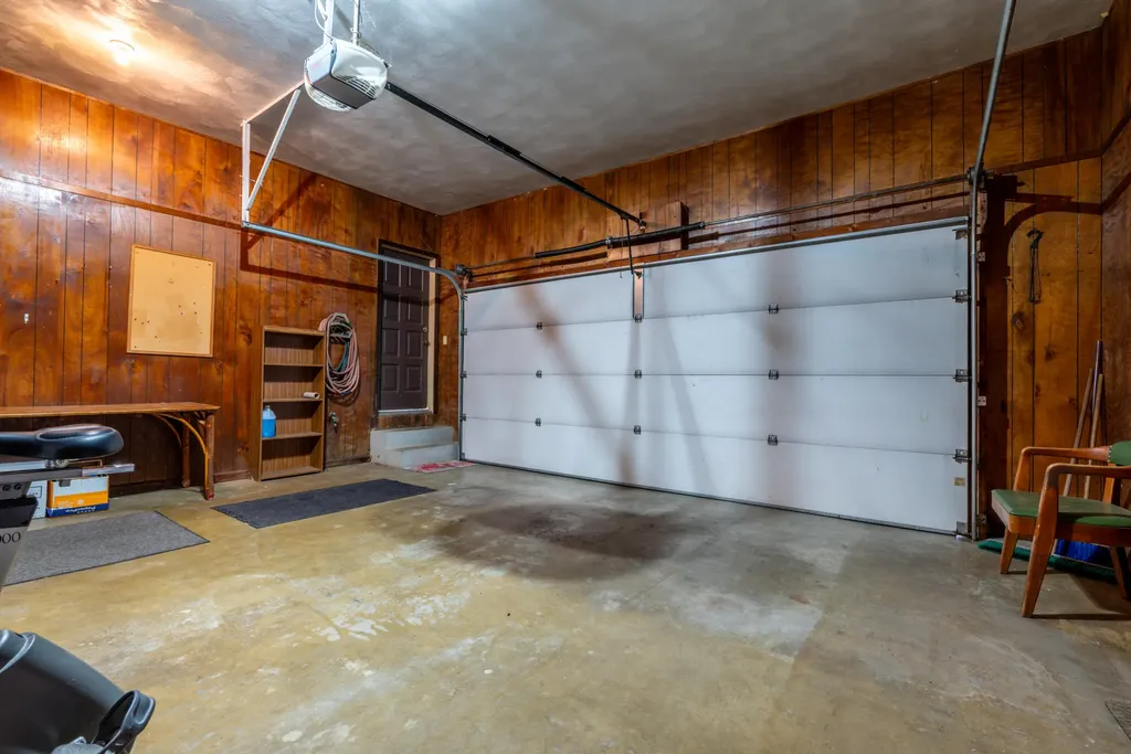 1805 Ky-801 North Morehead KY 40351