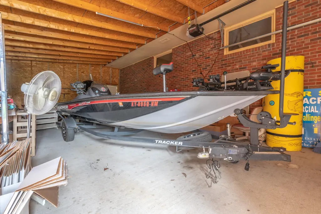 1805 Ky-801 North Morehead KY 40351