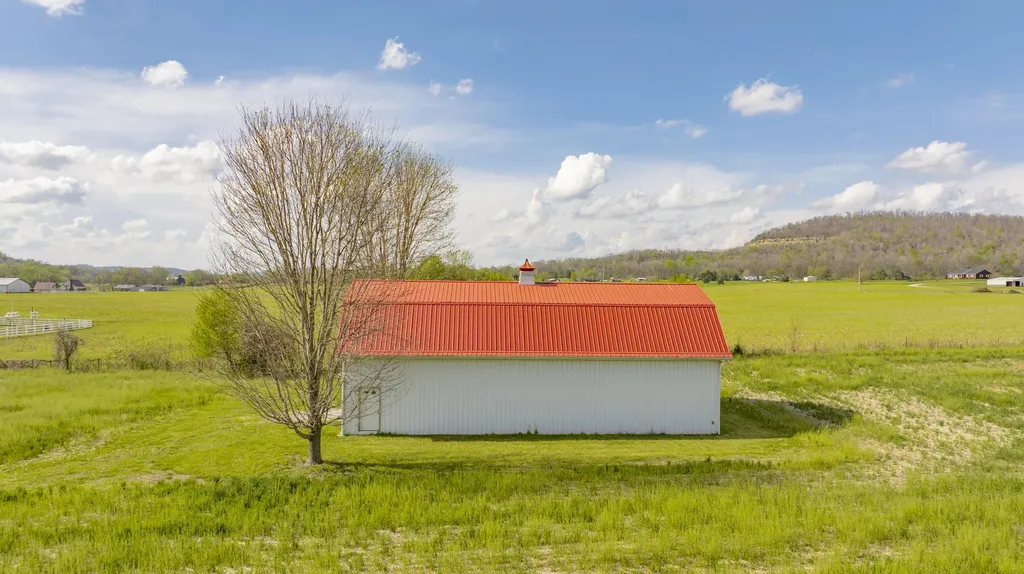 1555 E Kentucky 92 Monticello KY 42633