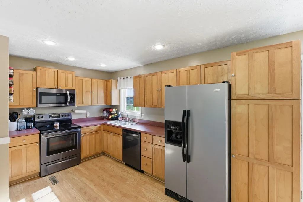907 Carl Stevens Road Cynthiana KY 41031