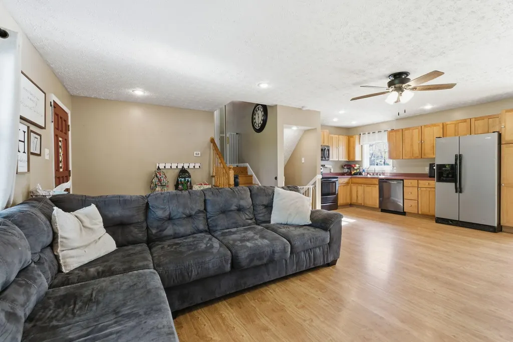 907 Carl Stevens Road Cynthiana KY 41031