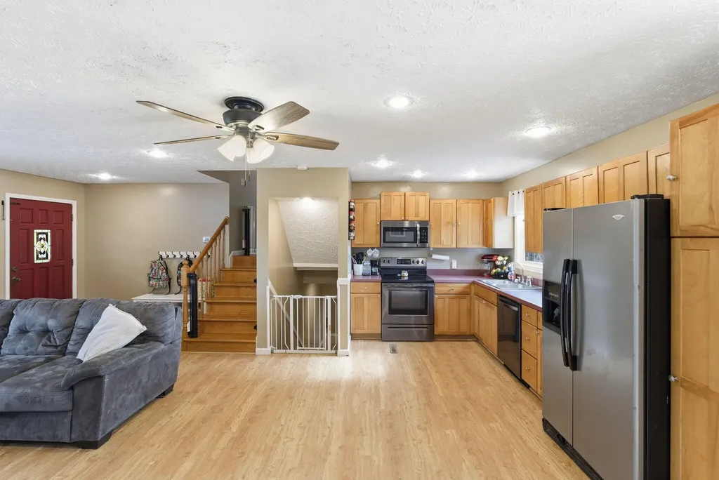 907 Carl Stevens Road Cynthiana KY 41031