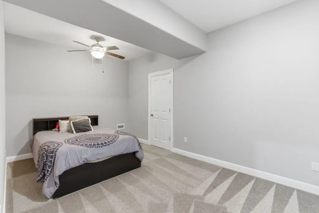 915 Country Oaks Drive Richmond KY 40475