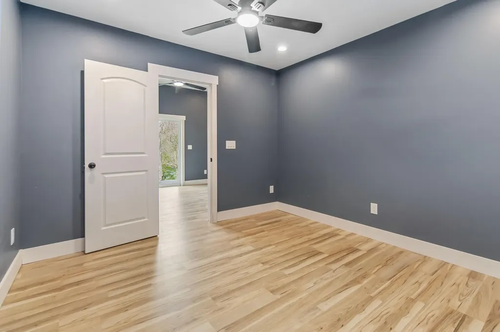 1265 Cliffs Edge Road East Bernstadt KY 40729