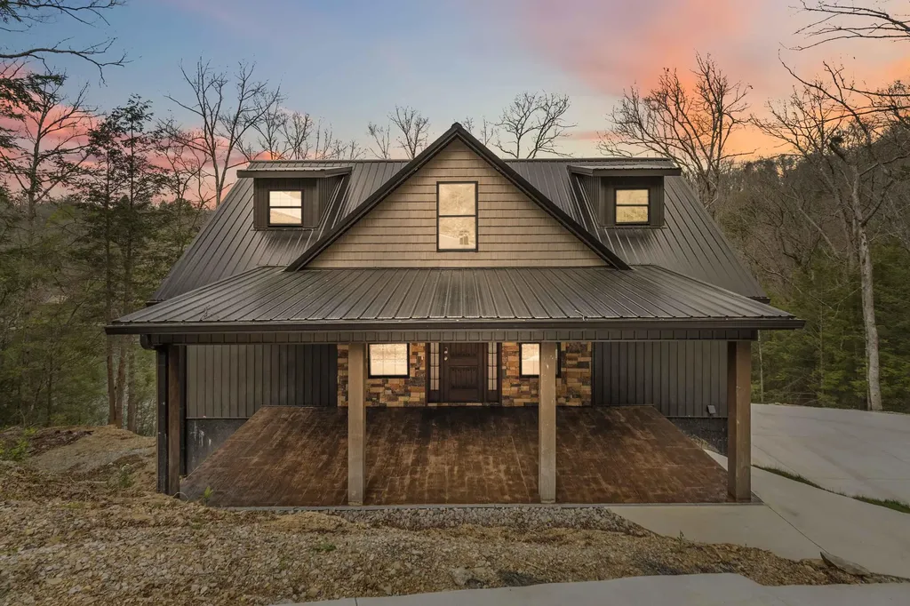1265 Cliffs Edge Road East Bernstadt KY 40729