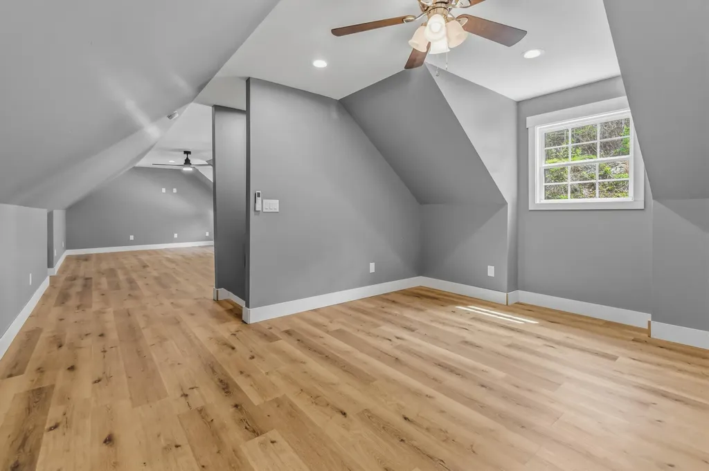 1265 Cliffs Edge Road East Bernstadt KY 40729