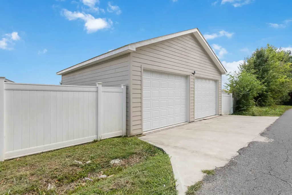 84 Summit Pointe Drive Somerset KY 42503
