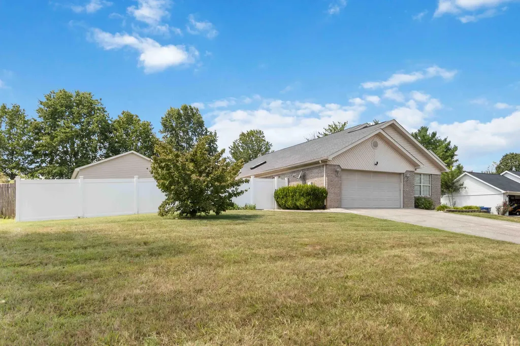 84 Summit Pointe Drive Somerset KY 42503