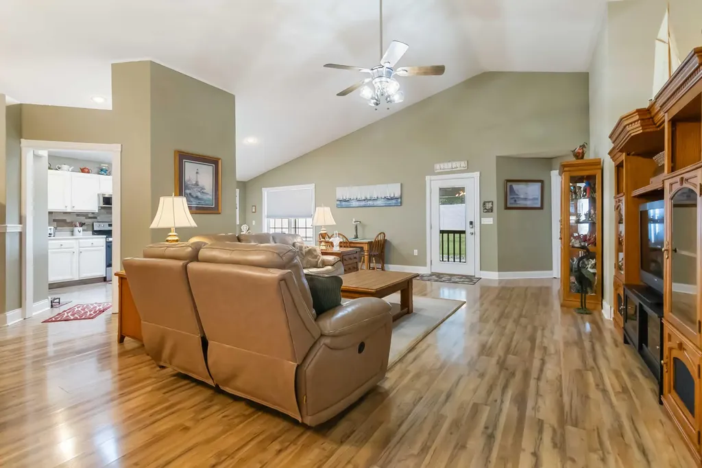 84 Summit Pointe Drive Somerset KY 42503