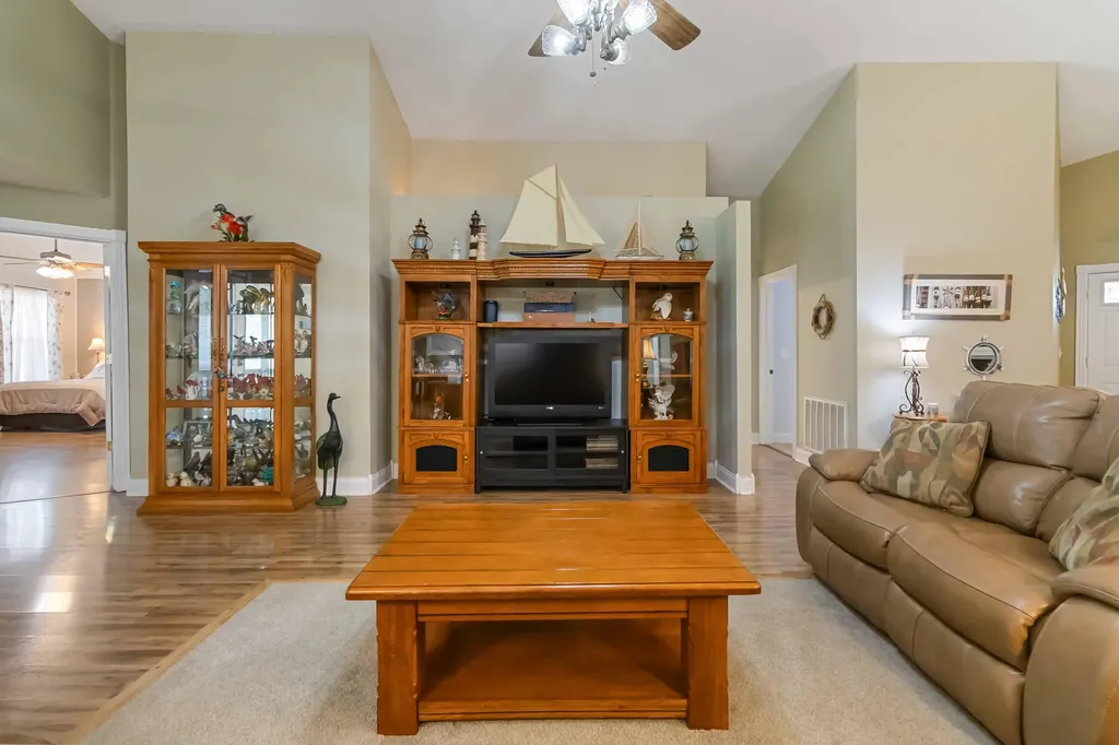 84 Summit Pointe Drive Somerset KY 42503
