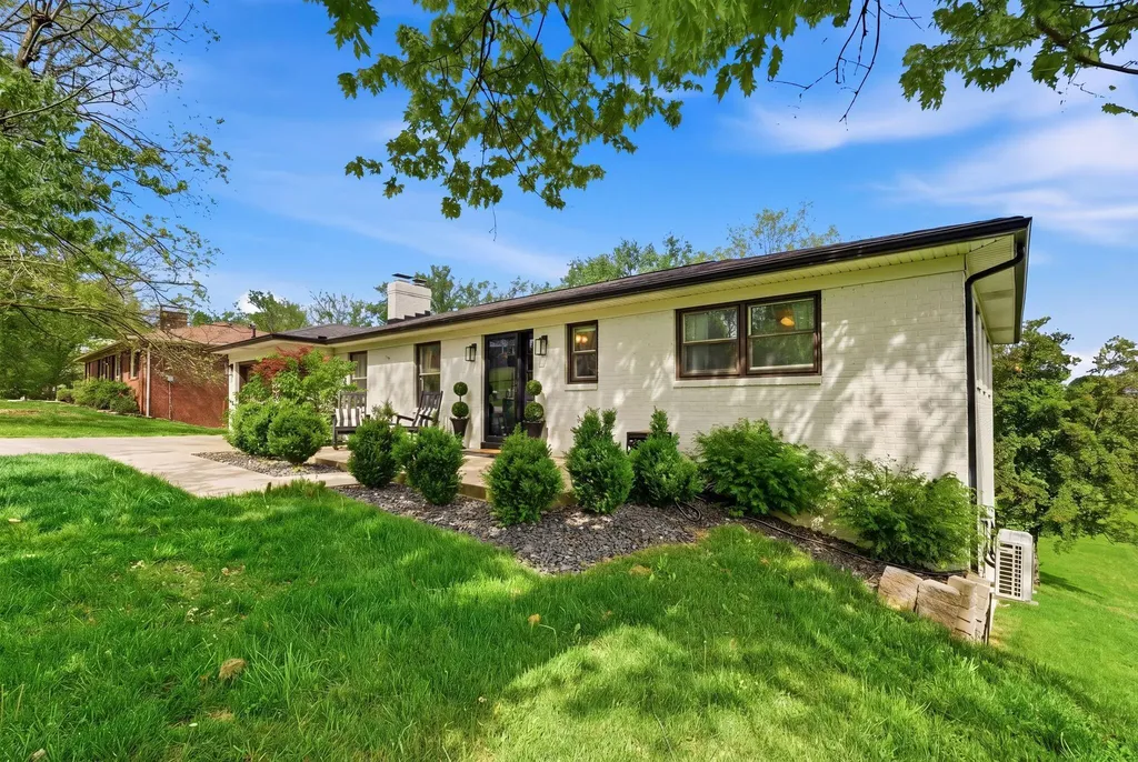 131 Allen Douglas Drive Richmond KY 40475