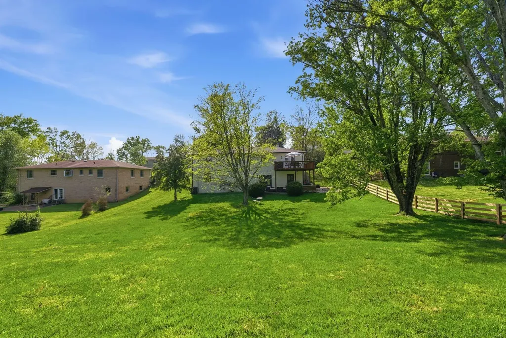 131 Allen Douglas Drive Richmond KY 40475