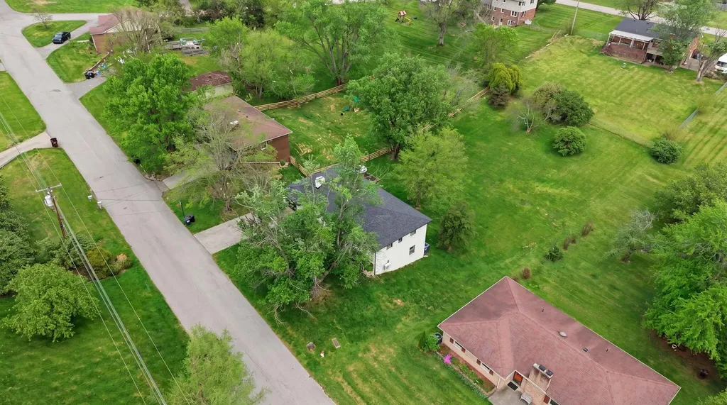 131 Allen Douglas Drive Richmond KY 40475