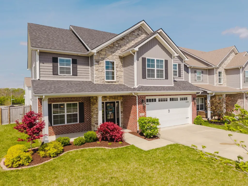 1045 Squirrel Nest Lane Lexington KY 40509