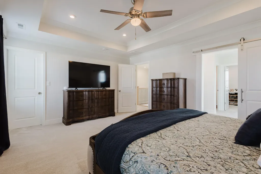 1045 Squirrel Nest Lane Lexington KY 40509