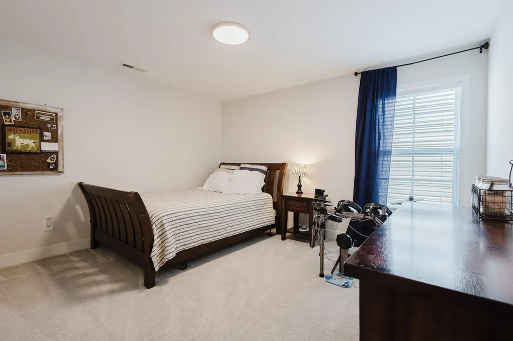 1045 Squirrel Nest Lane Lexington KY 40509