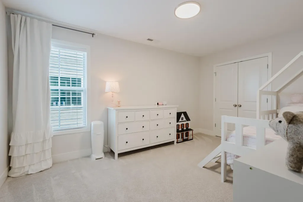 1045 Squirrel Nest Lane Lexington KY 40509