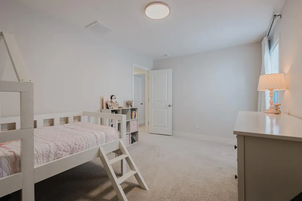 1045 Squirrel Nest Lane Lexington KY 40509