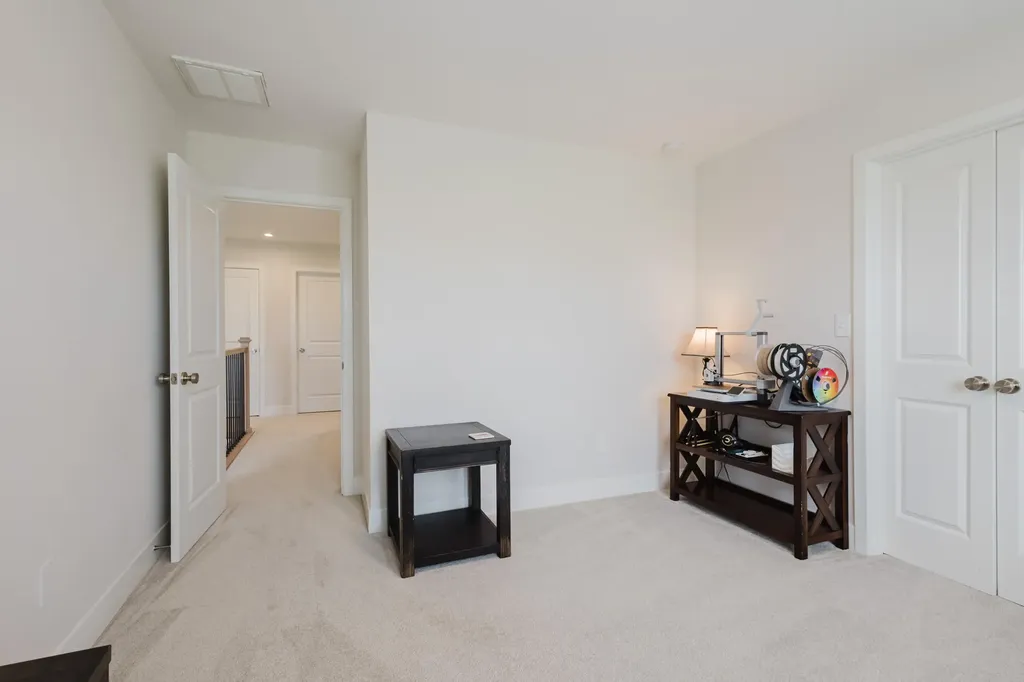 1045 Squirrel Nest Lane Lexington KY 40509