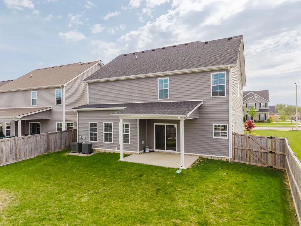 1045 Squirrel Nest Lane Lexington KY 40509