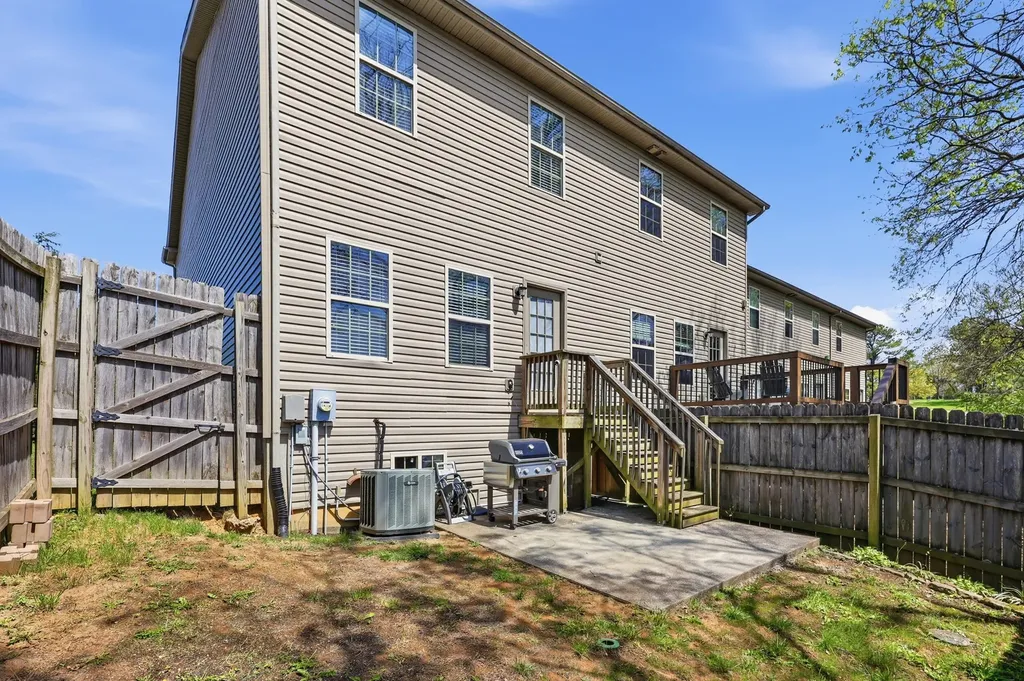 3458 Red Coach Trail Lexington KY 40517