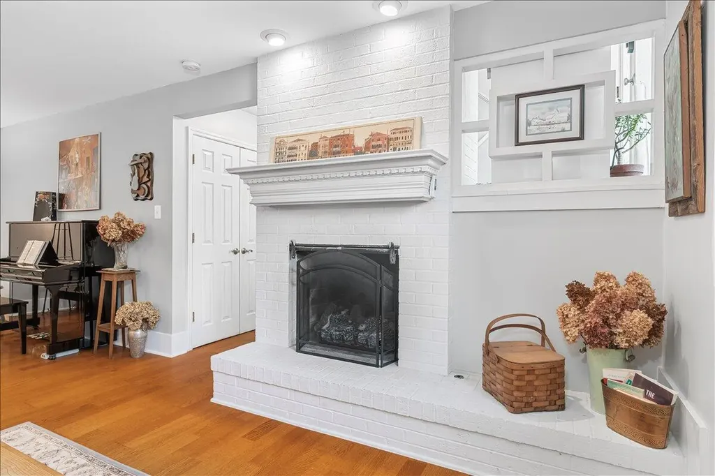 318 Jesselin Drive Lexington KY 40503