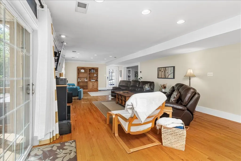 318 Jesselin Drive Lexington KY 40503