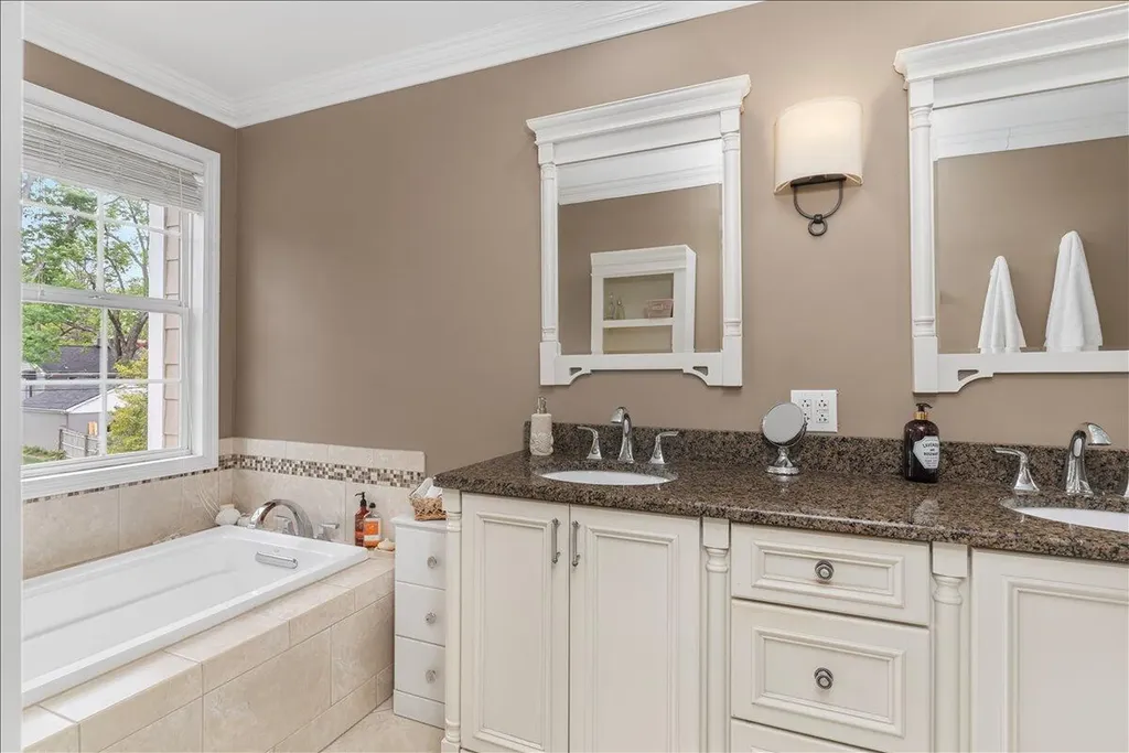 318 Jesselin Drive Lexington KY 40503
