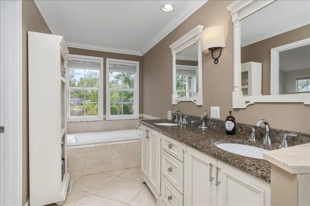 318 Jesselin Drive Lexington KY 40503