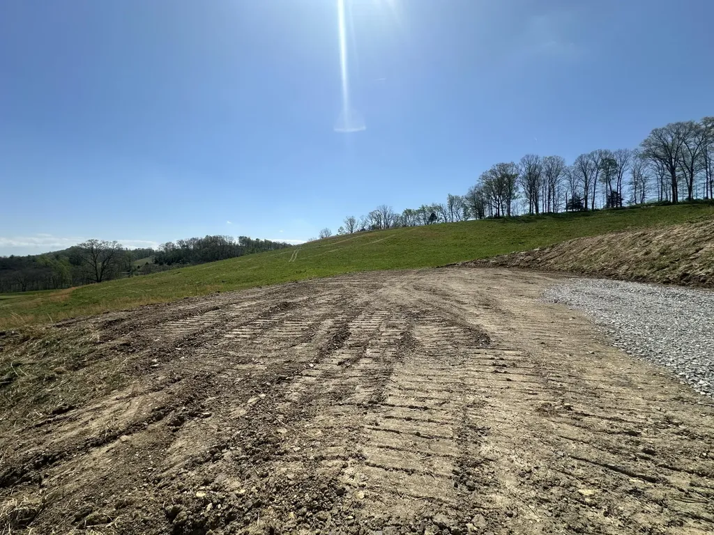 147 Coon Trail East Bernstadt KY 40729