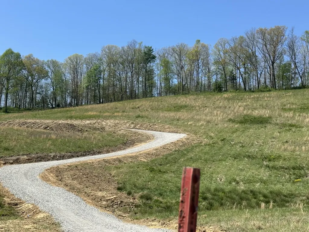 147 Coon Trail East Bernstadt KY 40729